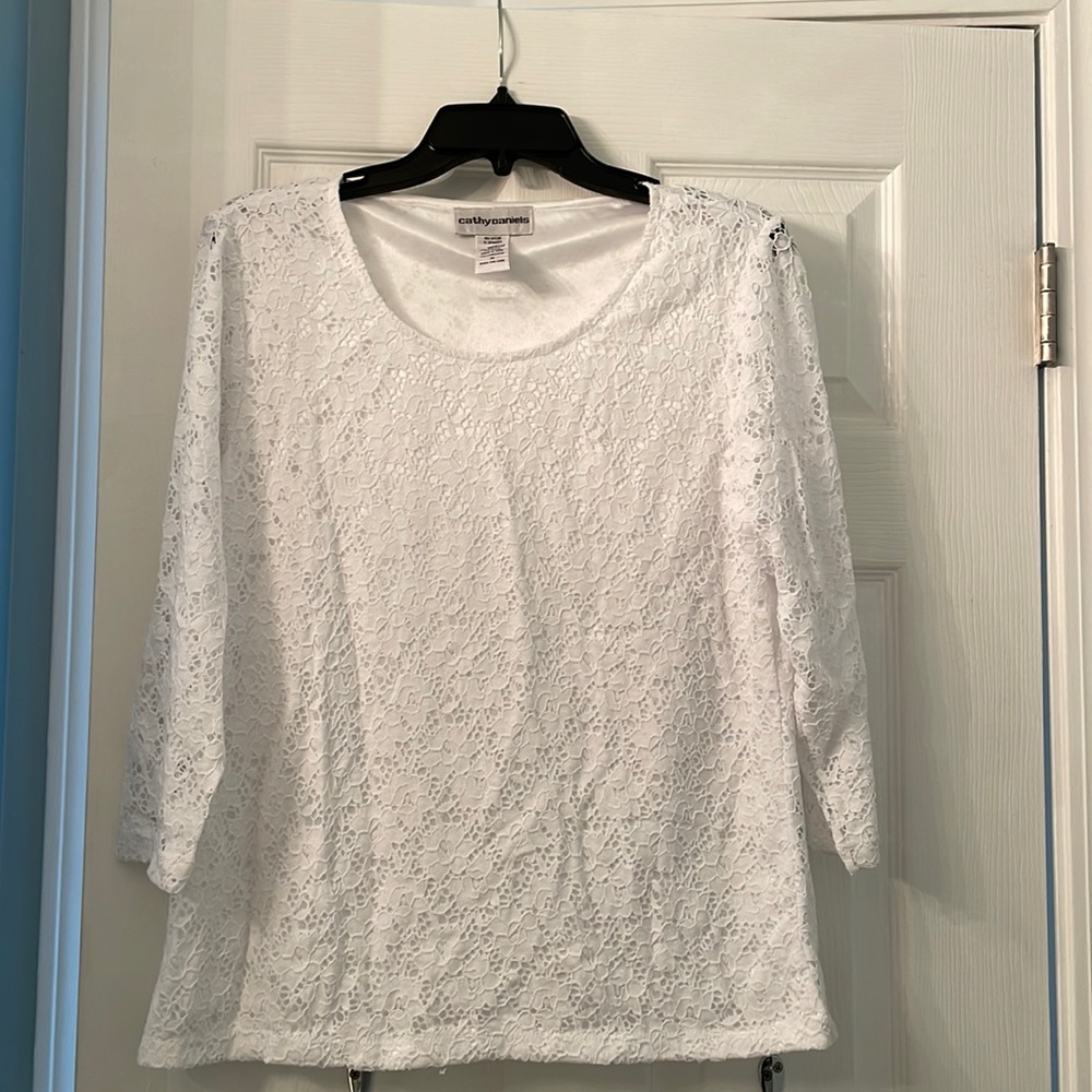 White crocheted 3/4 length sleeve top